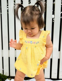 Daisy Broderie Set